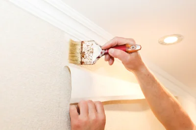 Pose de papier peint à Maillezais — revêtements muraux et toiles de verre